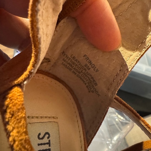 Steve Madden Fringly Heels-Brown size 9 - Picture 5 of 5